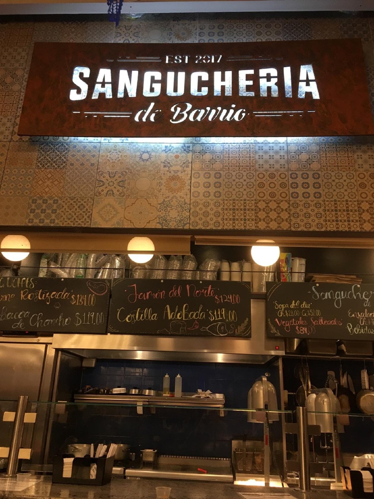 LA SANGUCHERA DEL BARRIO